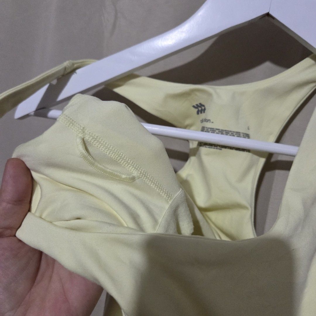 ALL IN MOTION ACTIVEWEAR DRESS (Category: Activewear) located in Santiago. Submitted by fromboxes (Listing ID 1459224763, Image 3). Description: Like new kaso may konting color transfer hnd naman super halata see pics (badang likod at side ng likod) with padslots see measurement Ships thru J&T Isabela North Luzon Shipping Nationwide No rush shipping 😊😊.