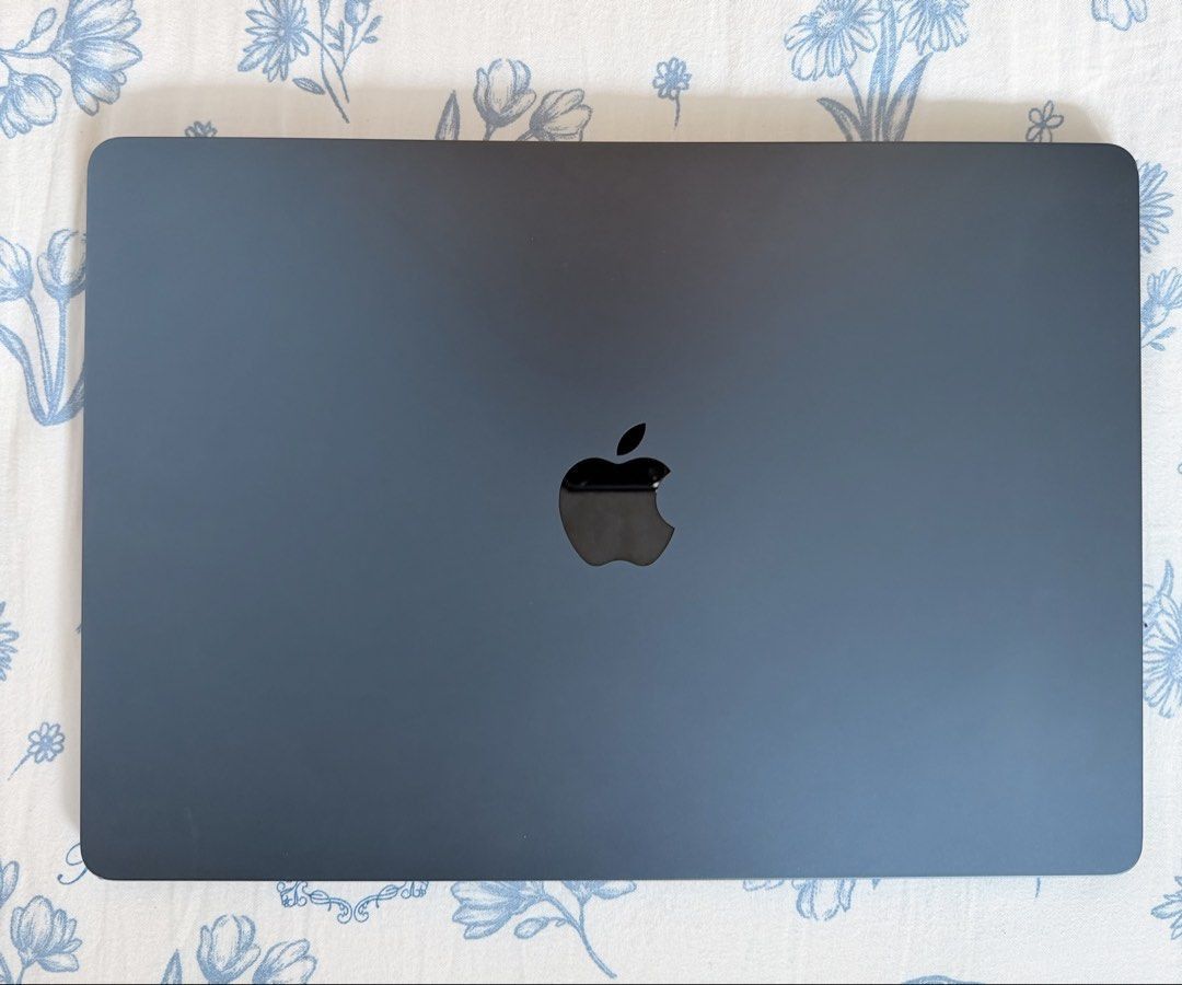 Apple MacBook Air 15-inch M2 2023 (Category: Laptops & Notebooks) located in San Juan. Submitted by wisefox_6fe6b4 (Listing ID 1459138099, Image 1). Description: - MacBook Air 15-inch (2023) - M2 Chip - 8GB RAM - 256GB Storage - macOS Sonoma - Ideal for everyday tasks & portability - Selling due to upgrade.