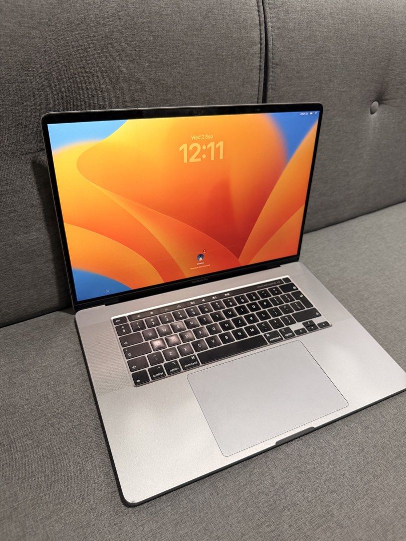 Apple MacBook Pro 16-inch (Category: Laptops & Notebooks) located in Mandaluyong City. Submitted by empresskie (Listing ID 1459187414, Image 1). Description: - MacBook Pro 16-inch - Ideal for work and creative projects - Features a great display and keyboard - Equipped with USB-C ports - Comes with original charger.