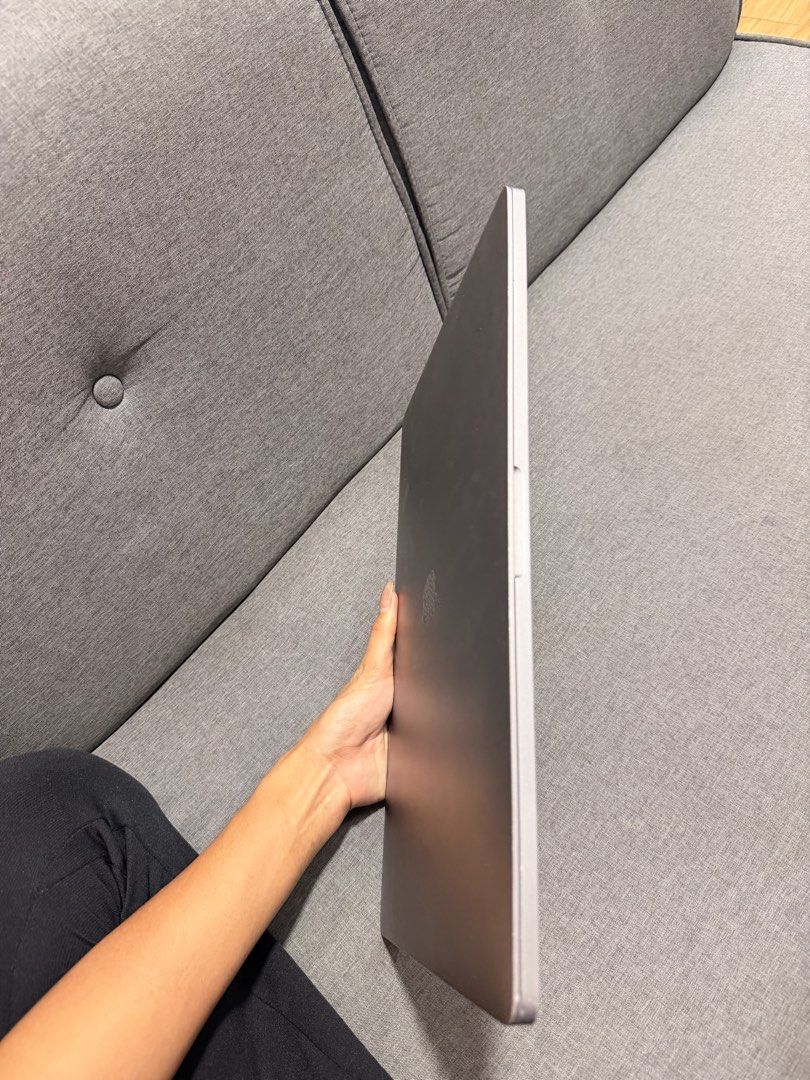 Apple MacBook Pro 16-inch (Category: Laptops & Notebooks) located in Mandaluyong City. Submitted by empresskie (Listing ID 1459187414, Image 3). Description: - MacBook Pro 16-inch - Ideal for work and creative projects - Features a great display and keyboard - Equipped with USB-C ports - Comes with original charger.