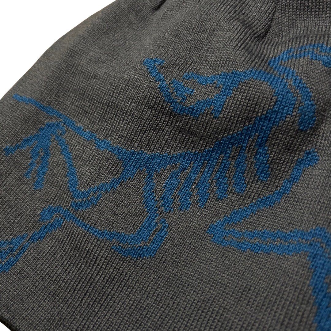 Arc’teryx Mountain Toque Reversible Beanie Hat (Category: Caps & Hats) located in Muntinlupa City. Submitted by rtyfck (Listing ID 1459171379, Image 2). Description: Arc’teryx Mountain Toque Reversible Beanie Details : •Size : OSFA •Issue : none •Condition : Like New •₱2,880.