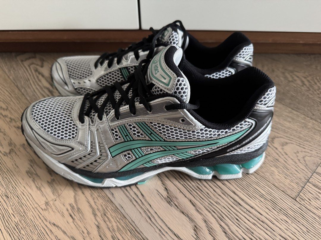 ASICS Kayano 14 White Waterfall （分類：波鞋）位於 Hong Kong。 由 kzone25 提交（商品編號 1459093020，圖片 2）。簡介： Size 10.5US, worn a handful of times. Can SF Express。
