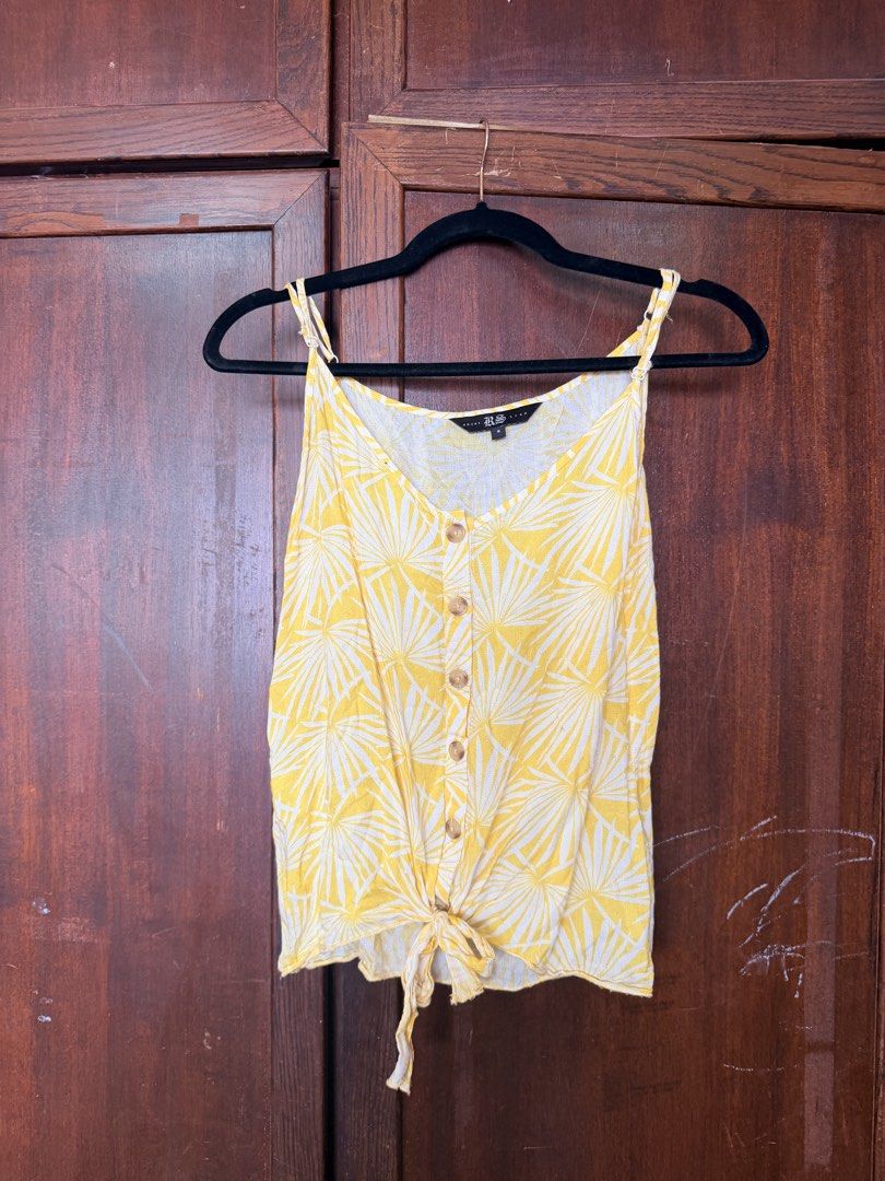 Assorted clothes (Category: Blouses) located in Singapore. Submitted by her_aaa (Listing ID 1459138284, Image 5). Description: Assorted clothes from H&M & SHEIN. Sizes S or XS. $5 for tops $8 for dresses. Never worn due to size. Orange silk blouse sold. .
