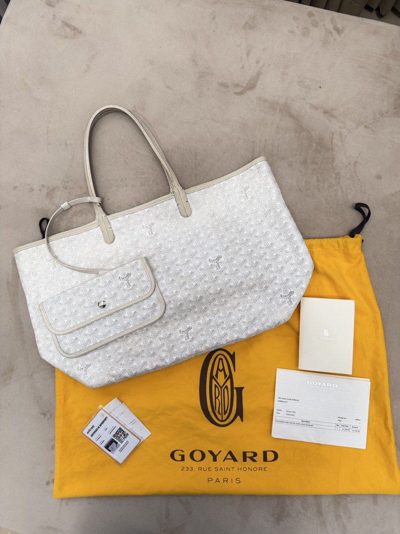 Authentic Goyard Saint Louis PM Tote Bag (Category: Luxury Bags & Wallets) located in Manila. Submitted by maria_2326 (Listing ID 1459119397, Image 2). Description: Goyard Saint Louis PM Tote Bag Guarantee Authentic Inclusions: Dust Bag, Store Receipt bought 2025, Entrupy, and free bag organizer Flaw: Handle wears, corner wears/rubs, stain, fading print upper part, signs of wear Location: Manila/QC.