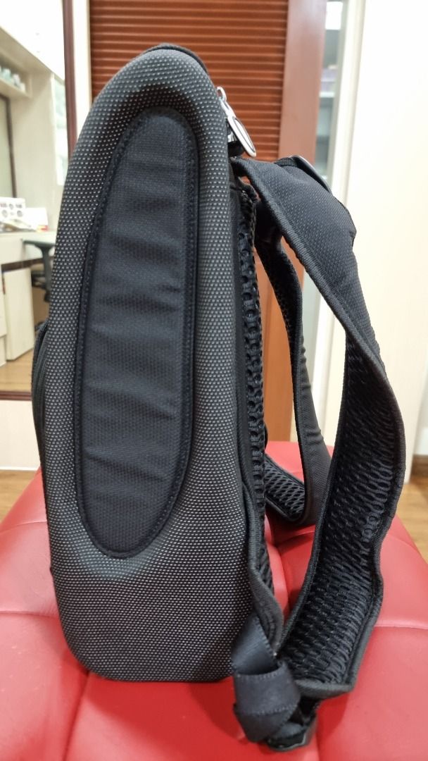 Authentic Tumi Black Backpack (Category: Backpacks) located in Paranaque City. Submitted by olxph_668280920 (Listing ID 1459245263, Image 3). Description: - Black Tumi backpack - Comfortable padded shoulder straps - Front pocket with zipper closure - Main compartment with zipper closure - Durable material - Ideal for daily use or travel.