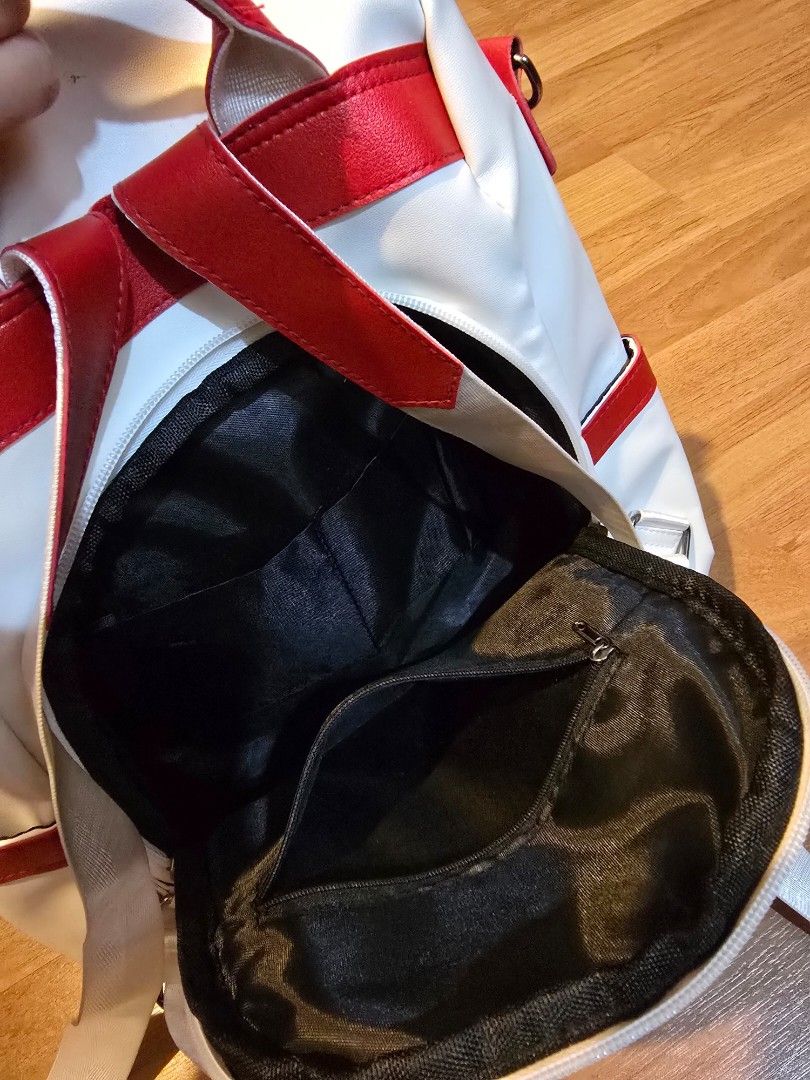 Backpack (Category: Backpacks) located in Georgetown. Submitted by bbeemart (Listing ID 1459216211, Image 3). Description: .