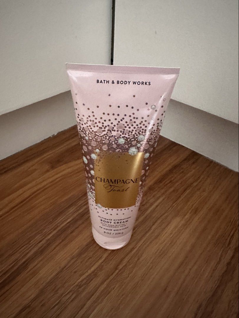 Bath & Body Works ( Body Cream) (Category: Body Care) located in Quezon City. Submitted by mikeylachua29 (Listing ID 1459125509, Image 1). Description: Brand new and Original.