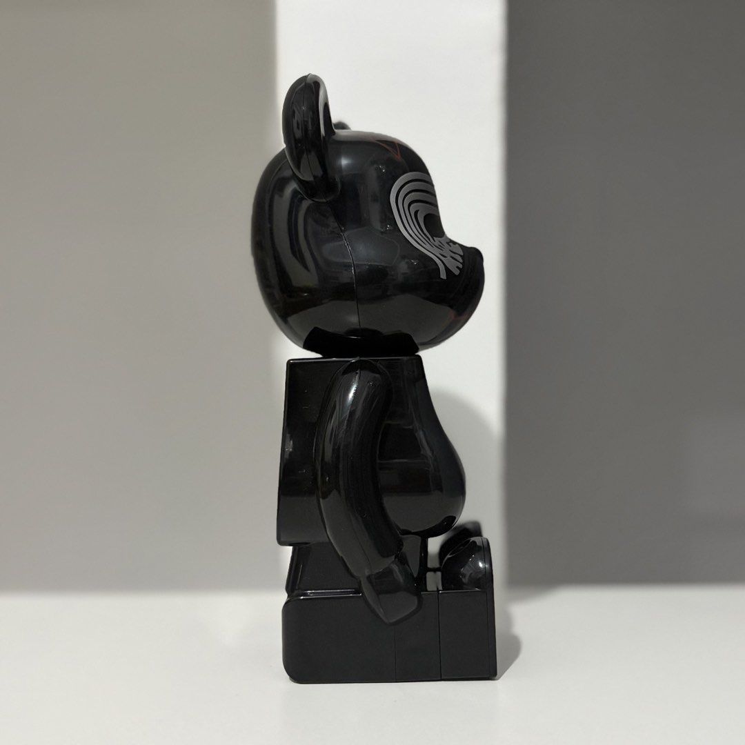 Bearbrick x Cleverin: Kylo Ren (Category: Designer & Blind Box Toys) located in Santa Rosa. Submitted by shikaricollectibles (Listing ID 1459124787, Image 3). Description: Bearbrick x Cleverin No Box & Cleverin Sticks Price: ₱650 each Location: Santa Rosa, Laguna/ Cubao, QC MOD: J&T/ LBC/ Lalamove MOP: Gcash/ BPI.