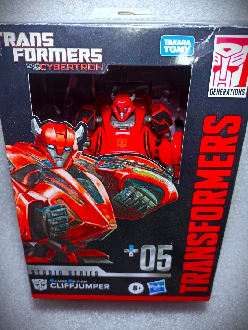 BIB SS+05 CLIFFJUMPER Deluxe Class Hasbro Autobot Transformers (Category: Figurines & Statues) located in Pasay City. Submitted by Chariselyn (Listing ID 1459165486, Image 1). Description: BIB SS+05 CLIFFJUMPER (1,500+SF) Deluxe Class Hasbro Autobot Transformers Scale: 6 inches Stock: 1 Box Condition: 8/10 Issues: 0 Accessories: complete accessories and manual Mode of Payment: GCash or through your rider Shipping options: Payment first before del