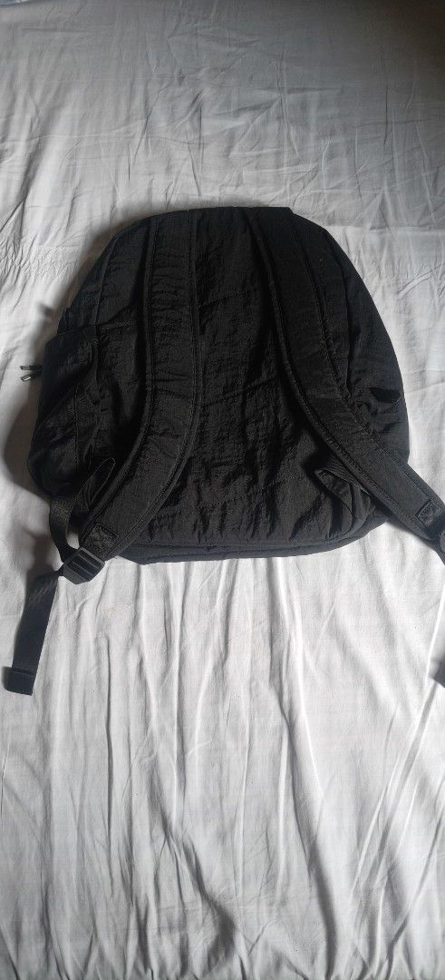 Black Backpack (Category: Backpacks) located in Navotas City. Submitted by olx_002 (Listing ID 1459129539, Image 2). Description: - Nike Stylish black backpack - zippered pocket on the front for easy access - Padded straps for maximum comfort - Ample space inside for all your essentials - Perfect for everyday use or your next travel adventure.