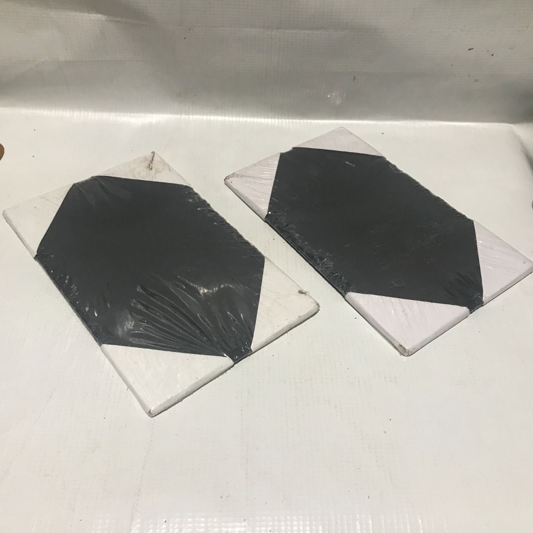 black slate stone plates #4964 (Category: Dinnerware & Cutlery) located in Malabon City. Submitted by mldg.surplus (Listing ID 1459180464, Image 1). Description: MLDG Surplus Reminder: •Expect minimal flaws such as stain, lint, scratches etc. •No reservation, we can accept your offer, but it doesn't mean that the item is reserved. •No other picture. All pictures are posted already. •Battery operated items does not included battery when purchased.