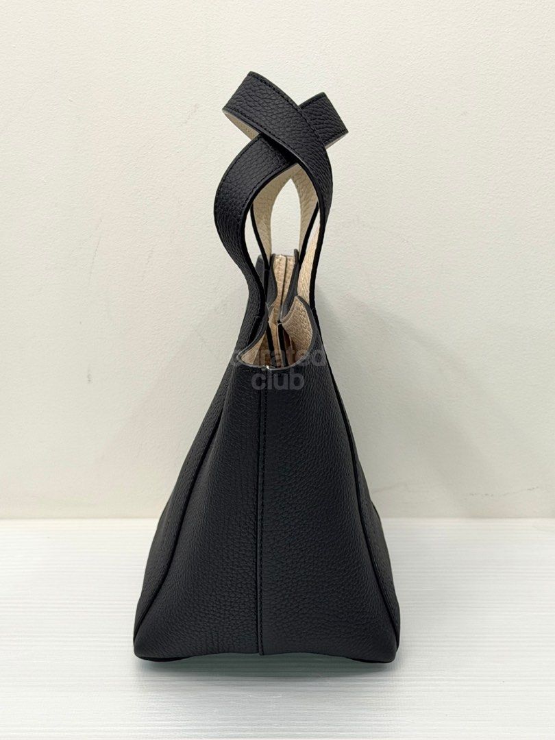 BNWT ★ MOYNAT Duo BB (Category: Luxury Bags & Wallets) located in San Juan City. Submitted by curated.club (Listing ID 1459105331, Image 2). Description: ★ authenticated by LegitGrails—authenticity certificate included ★ please read bio and last slide of this listing before ordering ★ actual item color may differ slightly due to lighting and screen settings ★ inclusions - tags and dustbag only ★ MOD Grab, Lalamove, your preferred same-day courier