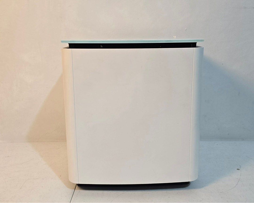 Bose White Subwoofer (Category: Soundbars, Speakers & Amplifiers) located in Rizal. Submitted by mikz_1303 (Listing ID 1459227306, Image 2). Description: Bose Bass Module 700 Subwoofer Australian mall pull out Used as demo unit No issue No box Unit only Can be tested upon pick up .