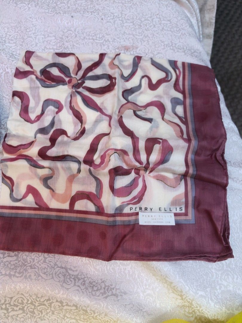 Brand new Bandana 1 pair (Category: Coats, Jackets and Outerwear) located in Tuguegarao City. Submitted by zenphoenix-7ad615 (Listing ID 1459137837, Image 2). Description: Bandana Pair 20 inches by 20 inches.