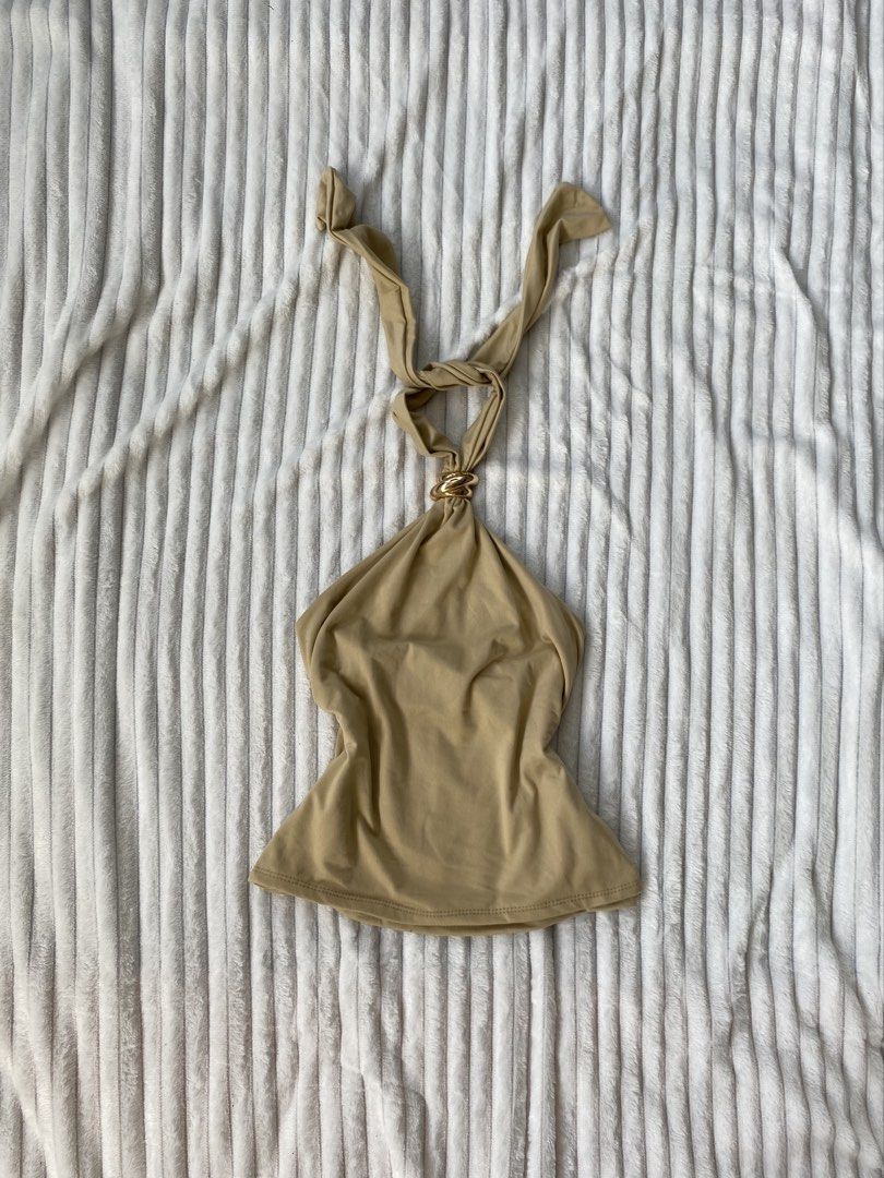 BRANDNEW BACKLESS HALTER TOP (Category: Others Tops) located in General Santos City (Dadiangas). Submitted by roxxsan (Listing ID 1459261352, Image 1). Description: - freesize: xs up to medium - very thick quality .