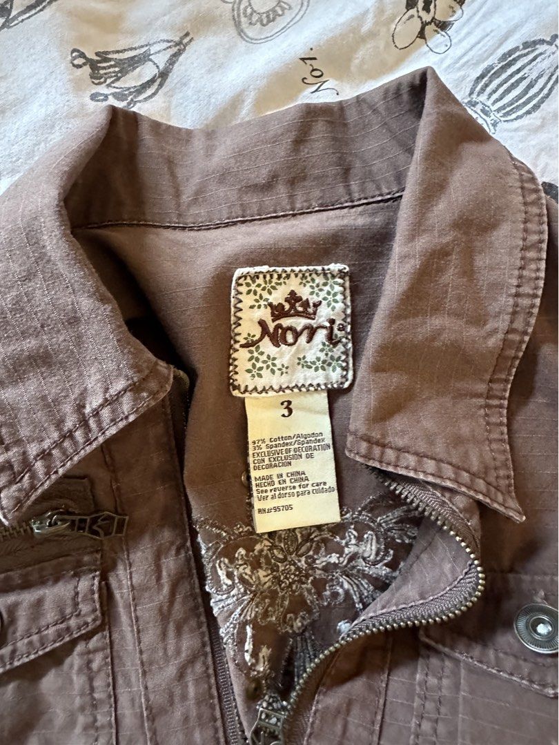 Brown Cargo Romper (Category: Rompers) located in Paranaque City. Submitted by celinegab (Listing ID 1459166341, Image 2). Description: Can fit s-m.
