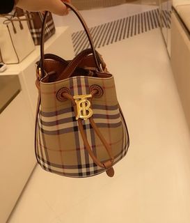 （分類：）位於 。 由 japanesepurchasingagent 提交（商品編號 1459106113，圖片 1）。簡介： 。