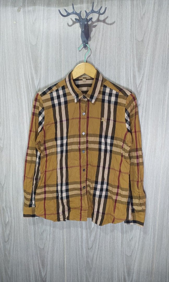 Burberry Button Down Long Sleeved (Category: Formal Shirts) located in Milaor. Submitted by lootinout (Listing ID 1459238885, Image 1). Description: Burberry Button Down Long Sleeved ✅Size: XXXL ✅Width: 20.5 ✅Length: 26 ✅Sleeve: 24 ✅Color Rate: 9.5/10 ✅No Issue ✅Need Wash ✅Location: Bicol Naga City, Camarines Sur ✅Courier: J&T Express/Flash Express ✅MOP: Gcash only.