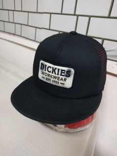 (Category: ) located in . Submitted by ek_thriftstore90 (Listing ID 1459124676, Image 1). Description: .