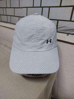 (Category: ) located in . Submitted by ek_thriftstore90 (Listing ID 1459130374, Image 1). Description: .