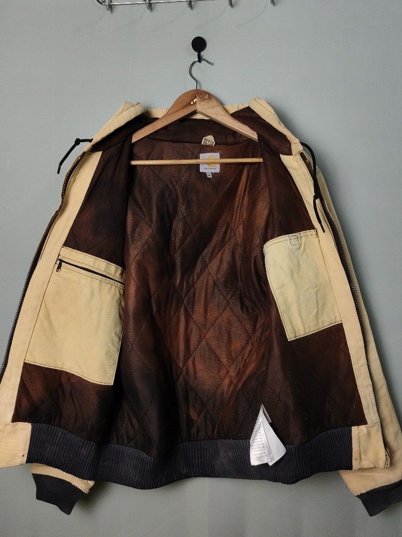 Carhartt Active Jacket Brown (Category: Activewear) located in Tabaco. Submitted by kramjoseph_6 (Listing ID 1455380640, Image 3). Description: pwede WW pm lang dimes:22.5x27.5 ALBAY 📍.