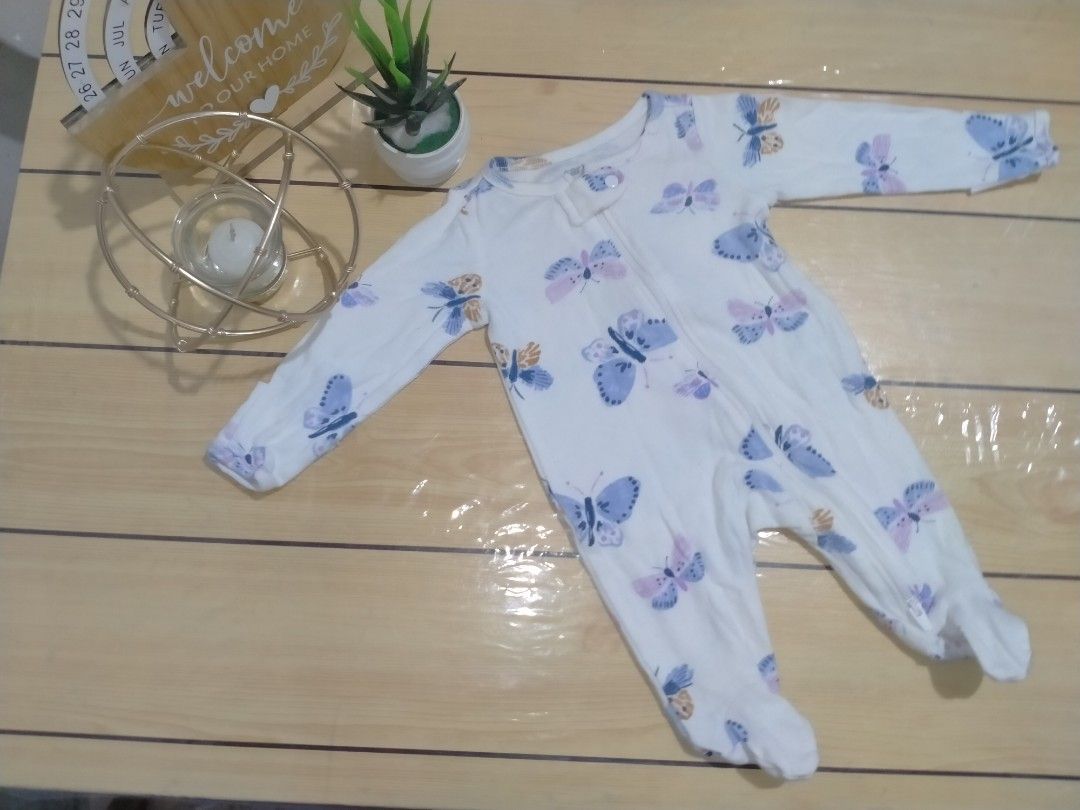 Carter's over all/butterfly/new born (Category: Babies & Kids Fashion) located in Cainta. Submitted by mommysam28 (Listing ID 1459224409, Image 1). Description: .