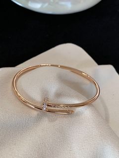 (Category: ) located in . Submitted by velorajewelry (Listing ID 1459282594, Image 1). Description: .
