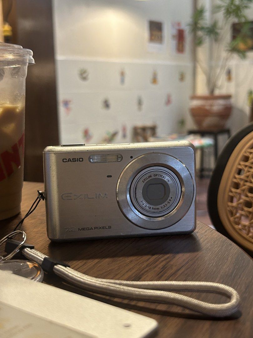 Casio EXILIM EX-Z77 Digital Camera digicam (Category: Cameras) located in Lagonoy. Submitted by nadayojiii (Listing ID 1459241729, Image 1). Description: Casio Exilim EX-Z77✨ superb shots all working except flash clear lcd all buttons working good body condition complete inclusions.