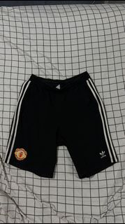 (Kategori: ) berada di . Dikirim oleh schuhestore (ID iklan 1459109921, Gambar 1). Deskripsi: .