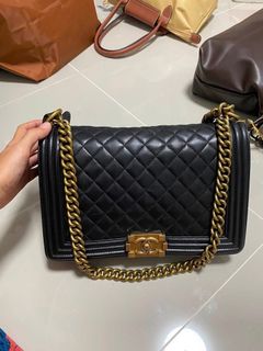 (Category: ) located in . Submitted by preluxuryhotbulks (Listing ID 1459286093, Image 1). Description: .