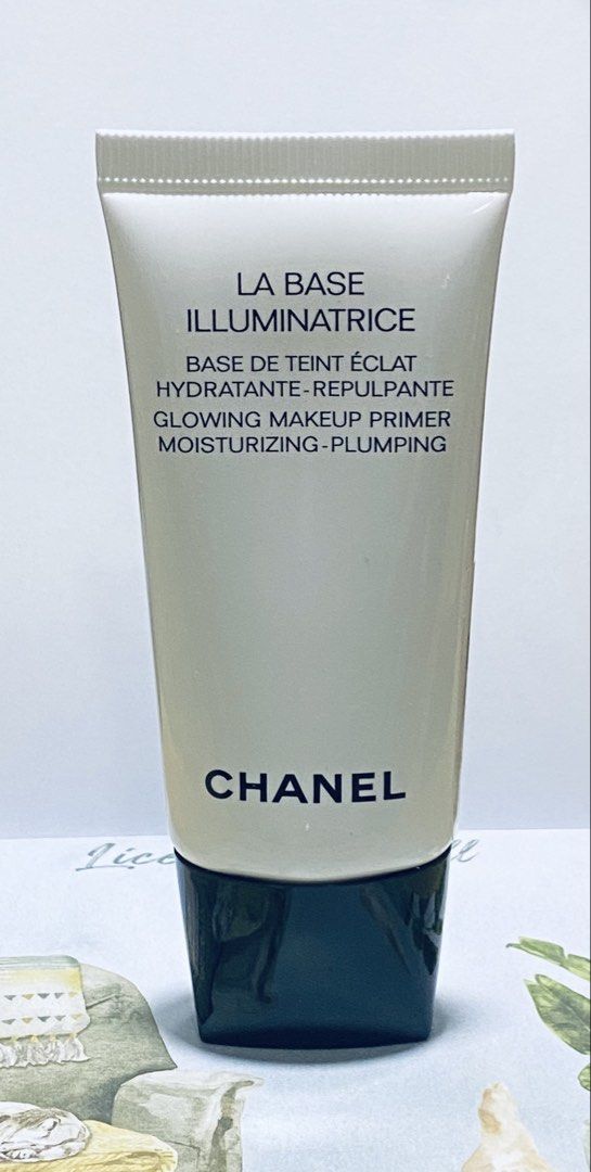 Chanel La Base Illuminatrice Glowing Makeup Primer Moisturizing Plumping (Category: Makeup) located in Pasay City. Submitted by trendystash (Listing ID 1459228469, Image 1). Description: Brand new White box .