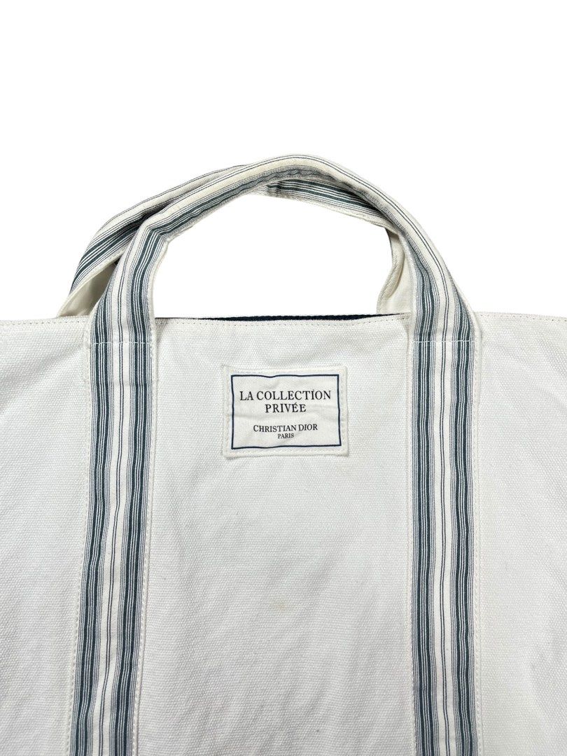 Christian Dior Tote Bag (Category: Tote Bags) located in Bacolod City. Submitted by gabinuks2039771 (Listing ID 1459223806, Image 2). Description: Authentic Dm if interested .