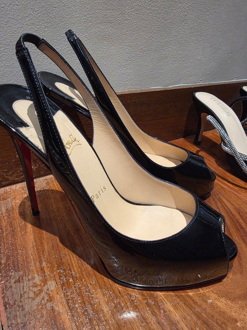 Christian Louboutin Heels 39 (Category: Sneakers & Footwear) located in Pasig City. Submitted by vthing (Listing ID 1459146160, Image 2). Description: around 5 inches .