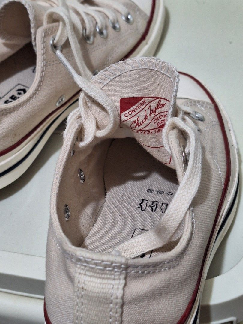 Chuck Taylor Converse (Category: Sneakers) located in Mexico. Submitted by engr.phoebe (Listing ID 1459280227, Image 3). Description: used once only. size quite big for me. realised im just size 4 😔.