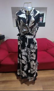 (Category: ) located in . Submitted by secondcharmstore (Listing ID 1452180826, Image 1). Description: .