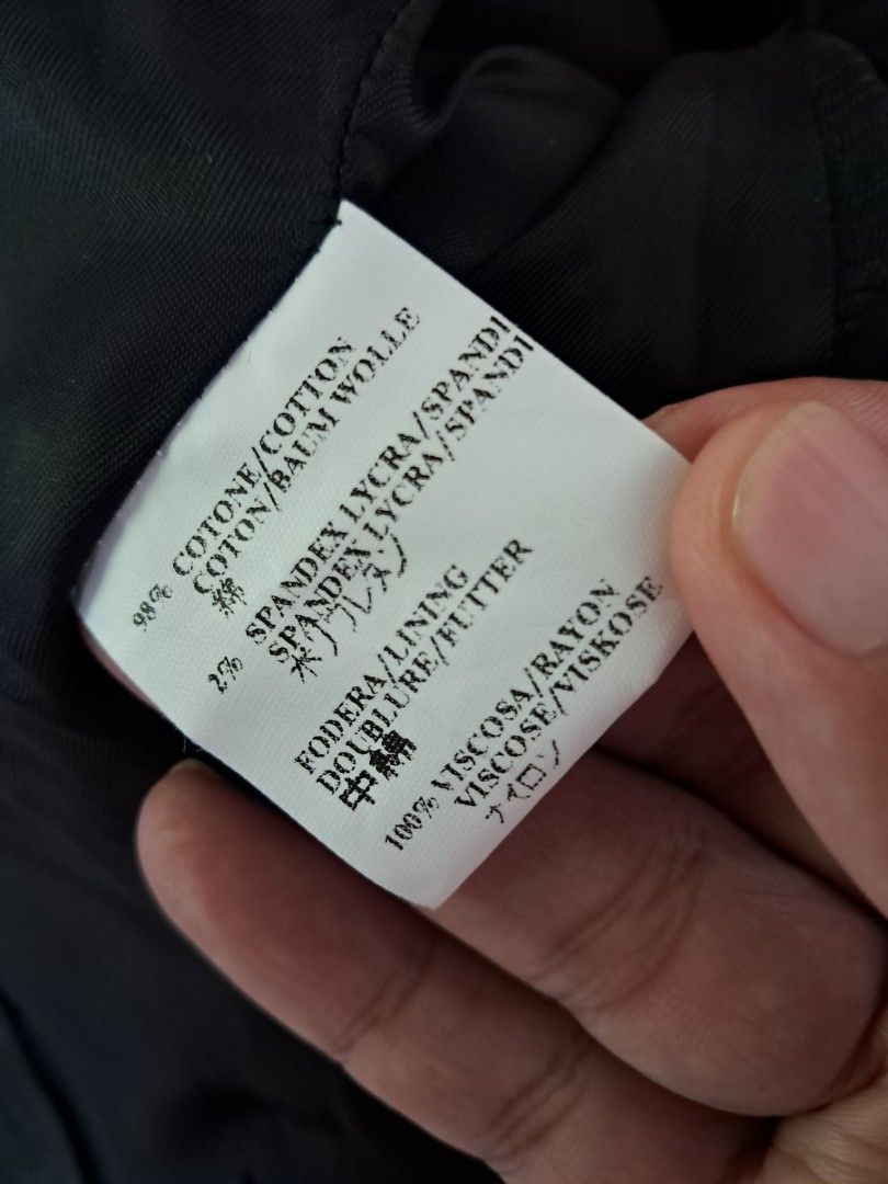 CoSTUME NATIONAL blazer (Category: Coats, Jackets and Outerwear) located in Manila. Submitted by msaludo (Listing ID 1459097433, Image 3). Description: good condition corduroy material Linen inside.