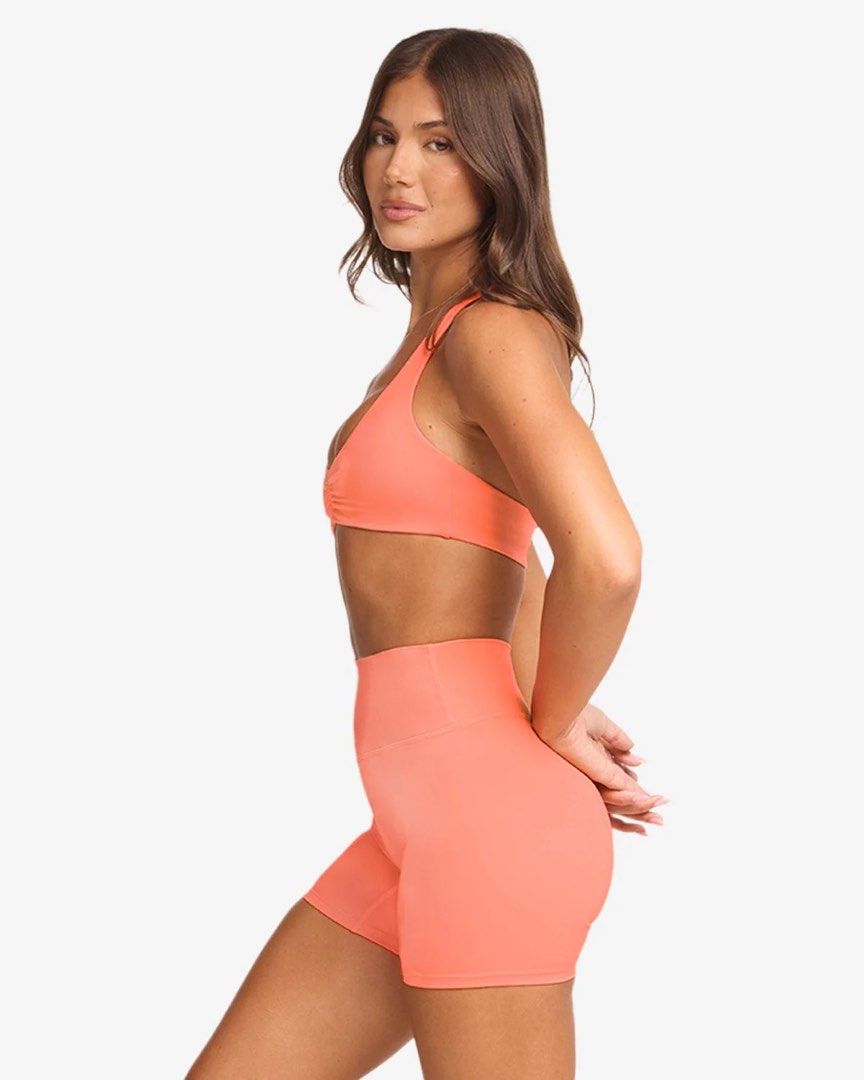 CSB Serenity Guava Set (Category: Activewear) located in Manila. Submitted by dianadebelen (Listing ID 1459106776, Image 3). Description: OLIVIA MAY Collection •Serenity Clara Crop A CSB classic re-designed with underbust support! Introducing Clara with an inbuilt hem elastic, allowing you to flaunt this contouring, feminine gathered design, whilst feeling secure in all the right places - Contouring front gather design - Inbuilt underbust elastic
