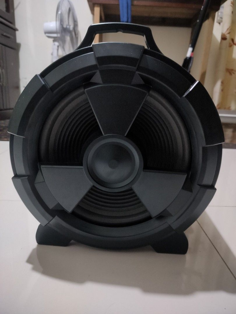 Db Audio 10" Subwoofer BT Speaker (Category: Soundbars, Speakers & Amplifiers) located in Manila. Submitted by allforgooditems- (Listing ID 1459214468, Image 2). Description: No issue All brandnew Rfs: need cash.