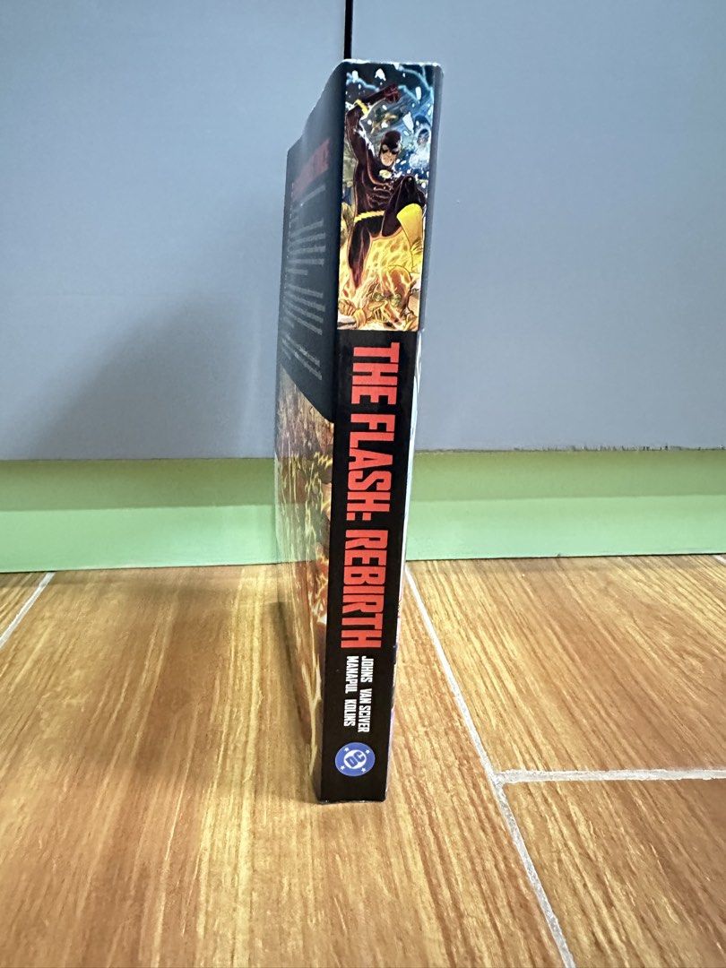 DC Comics The Flash: Rebirth Graphic Novel (Category: Comics & Manga) located in Balagtas. Submitted by momandkidstuffph (Listing ID 1459163207, Image 2). Description: - DC Compact Comics: The Flash: Rebirth - Story by Geoff Johns, Ethan Van Sciver, Francis Manapul, and Scott Kolins - Highlights the epic return of Barry Allen - Perfect for any fan of The Flash - A classic DC Comics storyline.