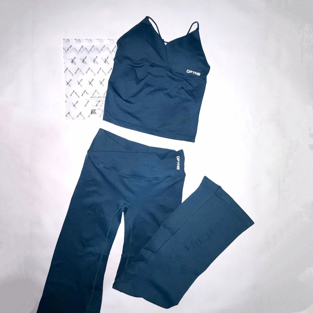 Dfyne vision flares twist front top leggings (Category: Activewear) located in Baguio. Submitted by suffering (Listing ID 1459263348, Image 2). Description: Baguio city location Brandnew Medium-semi large Very stretchy .