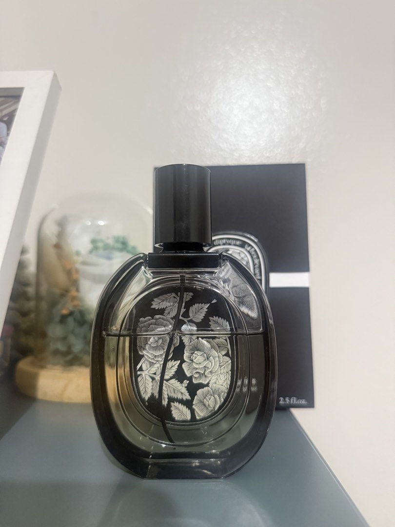 Diptyque Eau Rose Eau de Parfum 75ml (Category: Fragrance & Deodorants) located in Las Pinas. Submitted by she.is.decluttering (Listing ID 1459181648, Image 3). Description: Diptyque Eau Rose Eau de Parfum 75ml bottle Around 2/3 of product remaining Includes original box Bought for PHP 13,500 Scent lasts the whole day RFS: Decluttering. Beautiful scent but not my scent profile anymore..