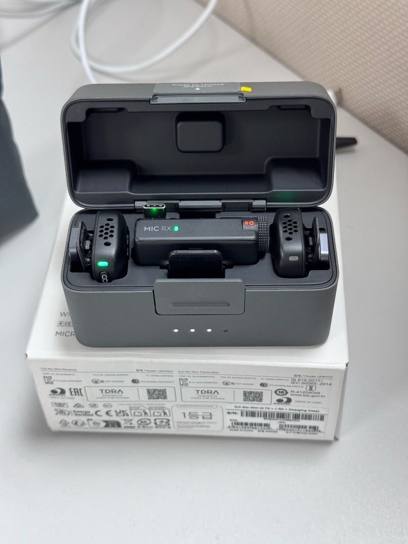 DJI Mic Mini Wireless Microphone System (Category: Microphones) located in Caloocan City. Submitted by acechaluce2026 (Listing ID 1459134748, Image 2). Description: - DJI Mic Mini wireless microphone system - Includes transmitter, receiver, and charging case - Compact and portable design for easy on-the-go use - Perfect for vlogging, interviews, and content creation - Comes with a convenient storage pouch - Ready for your next recording project R