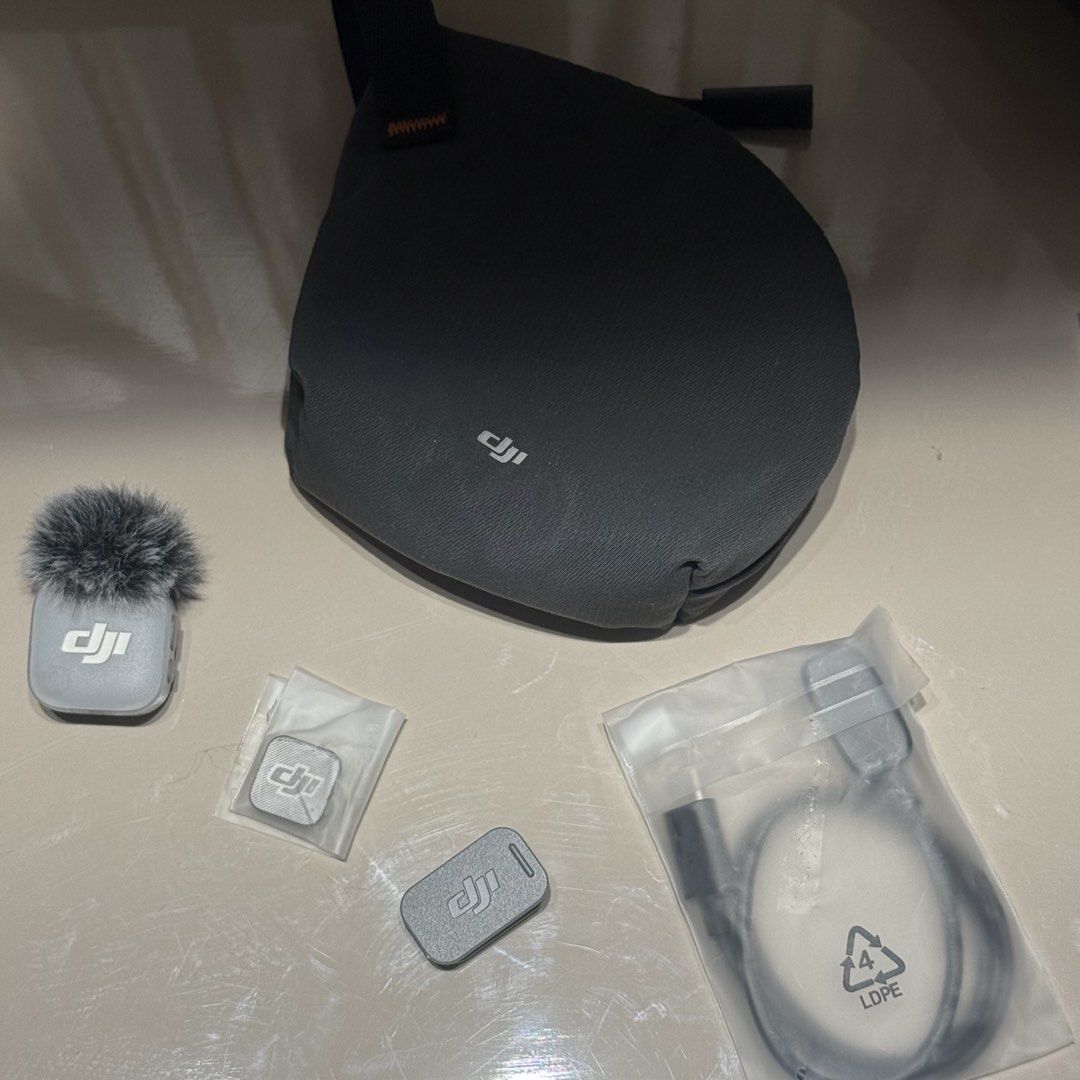 DJI Mic Wireless | DJI MINI 1 & 2 (Category: Microphones) located in Manila. Submitted by khazie. (Listing ID 1459244659, Image 2). Description: DJI MIC MINI 1 & 2 - from Pocket 4P Vlog combo - no box!!! - buy both - will give pouch bag for free 3500 MIC Mini 1 • Market Price - Selling for ₱1000 only MIC Mini 2 • Market Price - Selling for ₱2500 only BUY BOTH will give for ₱3000!!! l RFS: may mic mini 2 na ako set .
