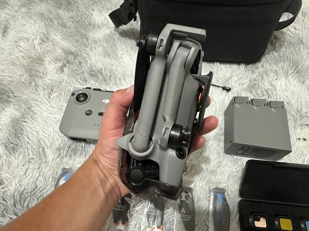 DJI Mini 5 Pro FMC (Category: Drones) located in Manila. Submitted by gadjetseller122889 (Listing ID 1459134719, Image 3). Description: For Sale 35,000 DJI Mini 5 Pro FMC Aircraft DJI RC-N3 Flight battery x3 Two way charging hub Shoulder bag ND Filter Set 6 set of propeller Cycle count 4, 6, 6 Hindi ko maalis ung login email ko pero all working yan at hindi yun nakaka apekto mismo sa drone Meet up Q.C Batasan, Commonwealth, Fairview, SJDM Bulacan