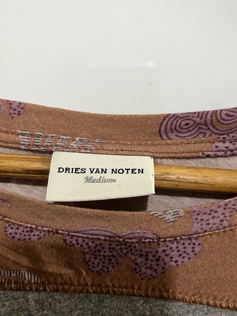 Dries Van Noten (Category: Longsleeves) located in Lipa City. Submitted by deligrind (Listing ID 1459125697, Image 3). Description: .