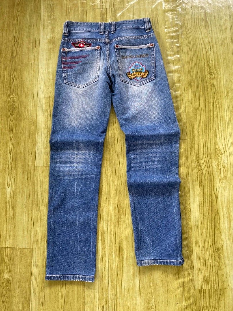 DSQUARED Multi Patch Women's Jeans (Category: Jeans) located in Sariaya. Submitted by streetarchives (Listing ID 1459169728, Image 3). Description: DSQUARED Multi Patch Denim Jeans ✨️ Style 🎨 Punk Rock / Grunge / Avant-Garde / Custom Streetwear Waist: 28 Length: 38 Leg Open: 6.5 Excellent condition ✅️ No issue ✅️.