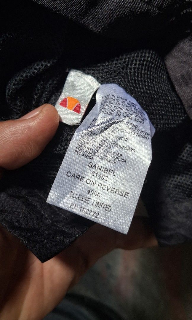 ELLESSE FULL ZIP WINDBREAKER JACKET (Category: Coats, Jackets and Outerwear) located in Paranaque City. Submitted by dennis_580 (Listing ID 1459102727, Image 2). Description: ELLESSE WINDBREAKER JACKET SIZE SMALL PM NOW..