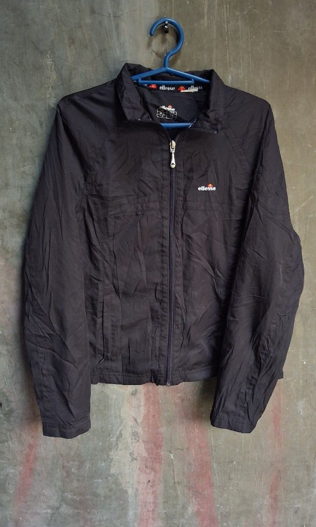 ELLESSE FULL ZIP WINDBREAKER JACKET (Category: Coats, Jackets and Outerwear) located in Paranaque City. Submitted by dennis_580 (Listing ID 1459102727, Image 3). Description: ELLESSE WINDBREAKER JACKET SIZE SMALL PM NOW..