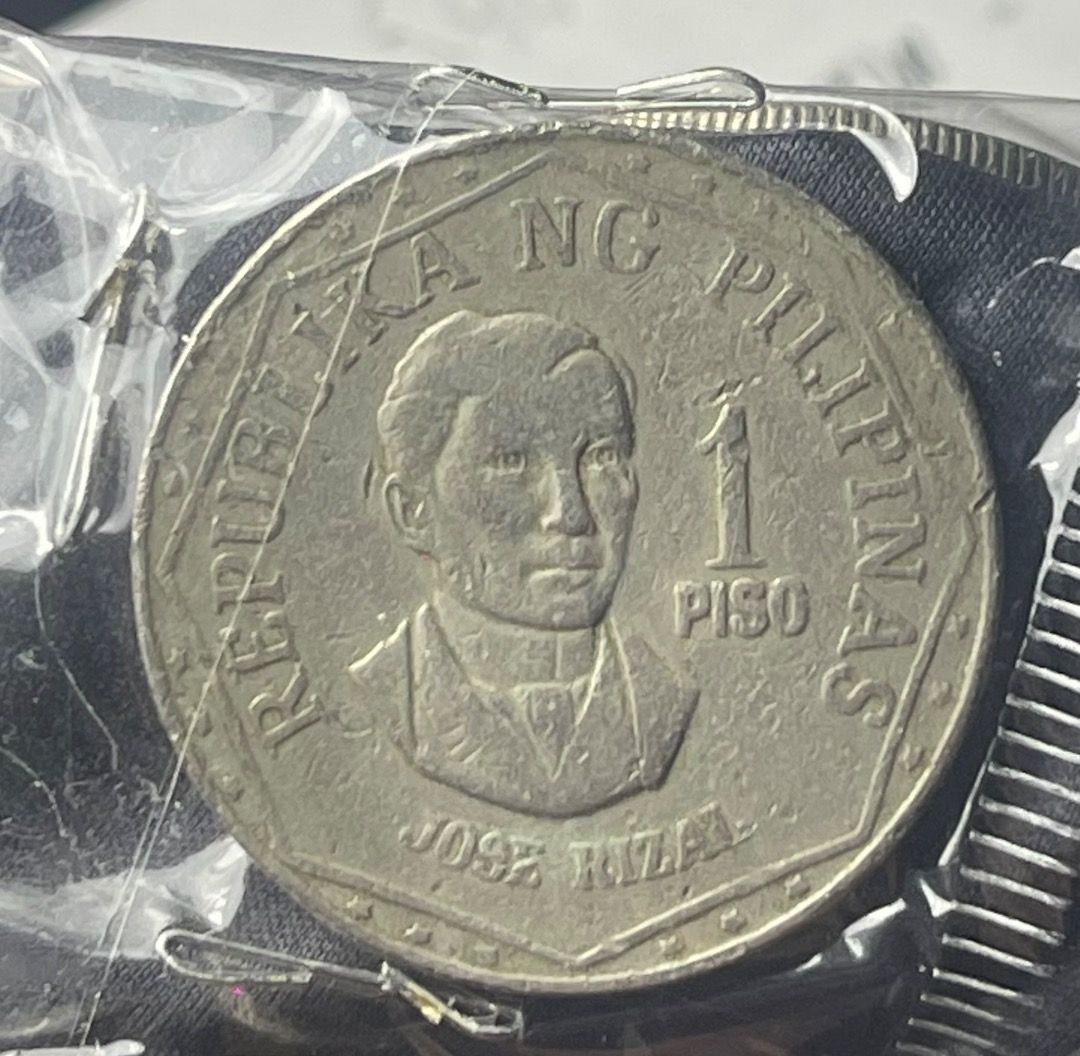 1978 One Piso error coin (Category: Currency) located in Mandaluyong City. Submitted by brightbear_6d8f63 (Listing ID 1459166885, Image 1). Description: Price depends on agreement.