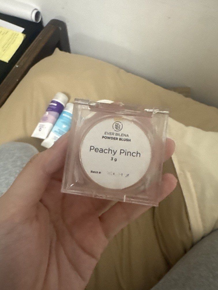Ever Bilena Powder Blush (Free SF) (Category: Makeup) located in Bulacan. Submitted by bbibbiiu (Listing ID 1459133238, Image 2). Description: peachy pinch shade free sf around luzon.